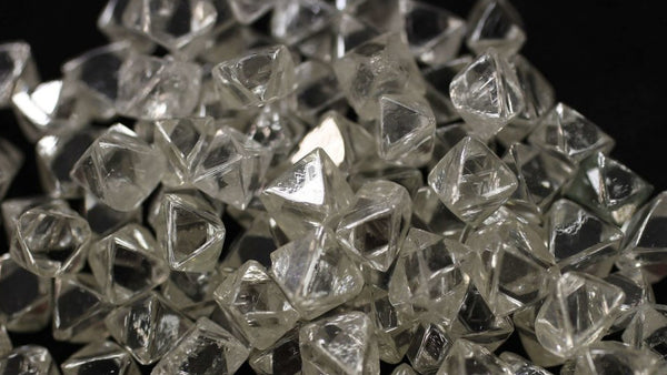 Diamantes creados en laboratorio
